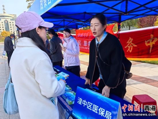 图为活动现场。李隽 摄 图为活动现场。李隽 摄