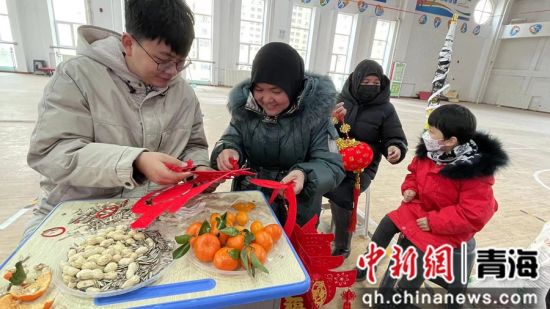 图为活动现场。元山摄 图为活动现场。元山摄
