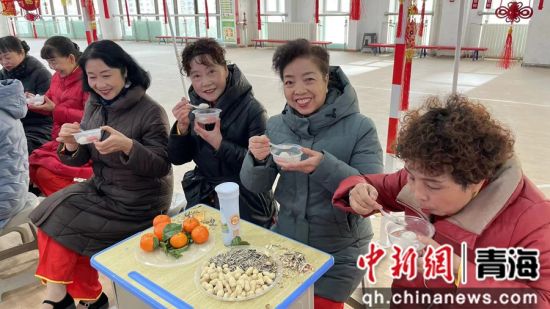 图为活动现场。元山摄 图为活动现场。元山摄