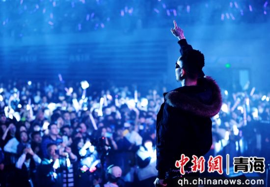 图为演出现场。薛蒂摄 图为演出现场。薛蒂摄