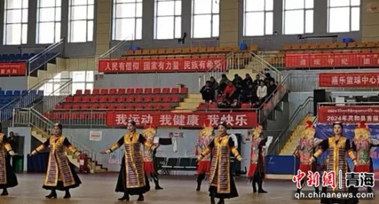 图为活动现场。共和县融媒体中心供图 图为活动现场。共和县融媒体中心供图