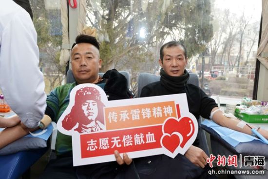 图为献血现场。何晨 摄 图为献血现场。何晨 摄