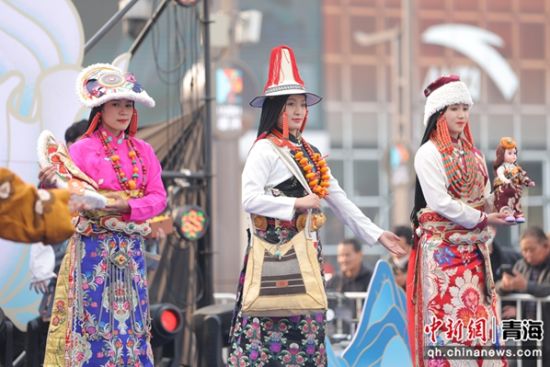 图为推介会现场。果洛州文体旅游广电局供图 图为推介会现场。果洛州文体旅游广电局供图