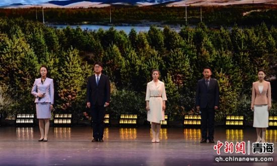 图为首演现场。海晏县委宣传部供图