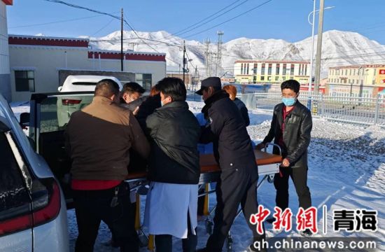 图为救助现场。兴宣供图 图为救助现场。兴宣供图