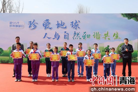 图为活动现场。张添福 摄 图为活动现场。张添福 摄