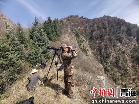 图为南门峡国家湿地公园生态警务室开展定期巡护。 互助公安供图 图为南门峡国家湿地公园生态警务室开展定期巡护。 互助公安供图