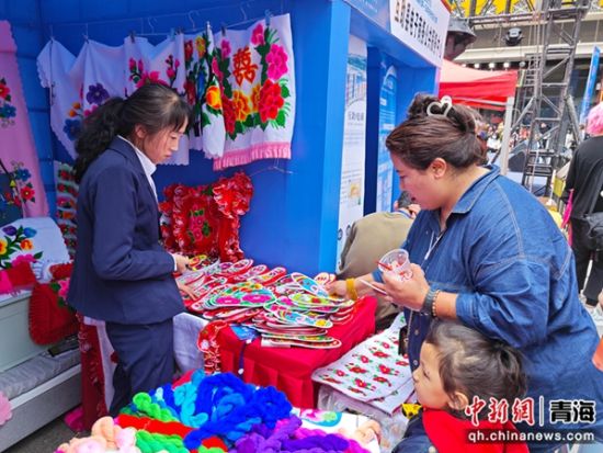 图为活动现场。互宣 供图 图为活动现场。互宣 供图