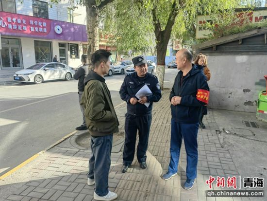 图为群防群治队伍开展工作。城中公安分局供图 图为群防群治队伍开展工作。城中公安分局供图