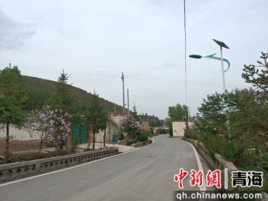 图为区大才乡小磨石沟村一景。马永盛 摄 图为区大才乡小磨石沟村一景。马永盛 摄