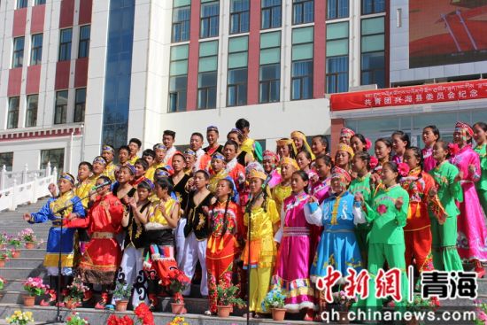 图为开展手拉手·民族团结一家亲青少年夏令营活动。兴海县委宣传部供图