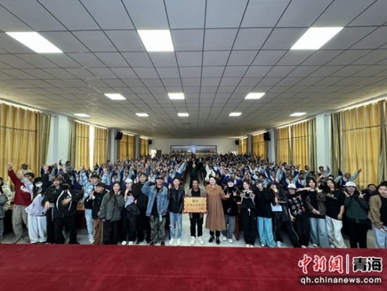 图为活动现场。赵睿摄 图为活动现场。赵睿摄