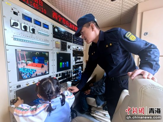 图为活动现场。李隽 摄 图为活动现场。李隽 摄