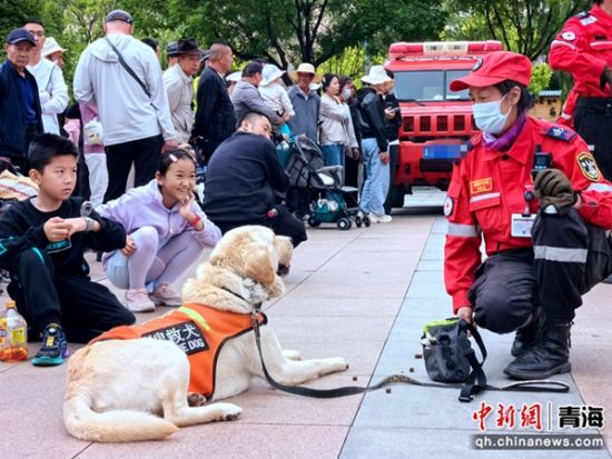 图为活动现场。李隽 摄 图为活动现场。李隽 摄