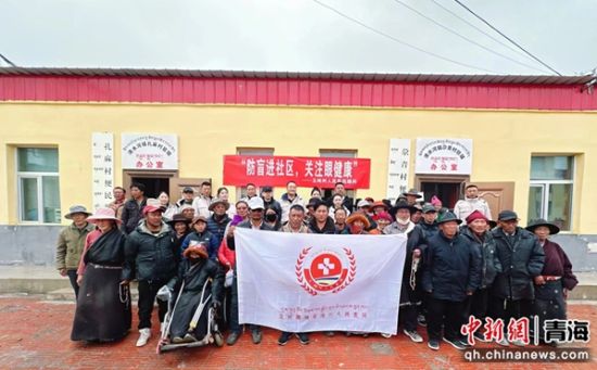 图为北京“组团式”医疗帮扶玉树州人民医院场景。于健摄 图为北京“组团式”医疗帮扶玉树州人民医院场景。于健摄