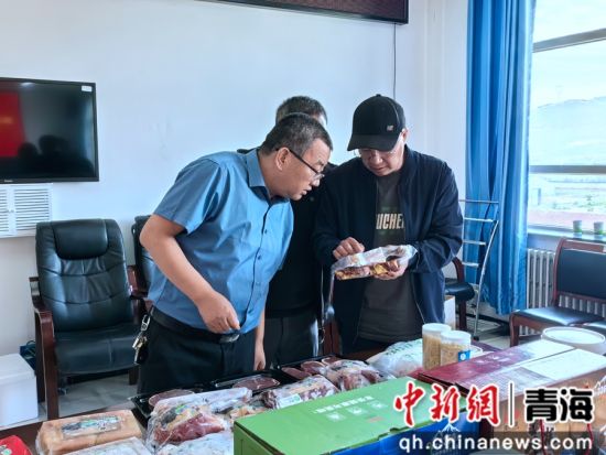 图为评选现场。海北州农牧和科技局供图 图为评选现场。海北州农牧和科技局供图