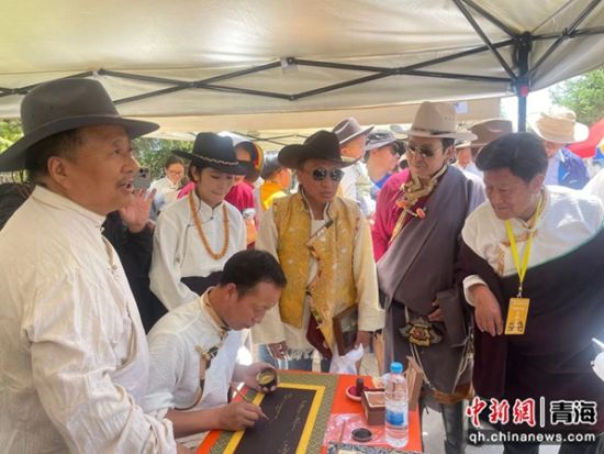 图为活动现场。巷欠才让 摄 图为活动现场。巷欠才让 摄
