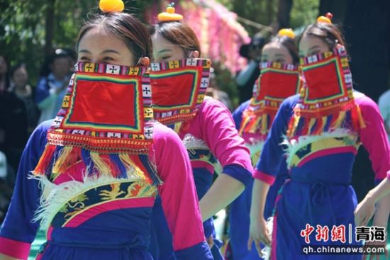 图为活动现场。巷欠才让 摄 图为活动现场。巷欠才让 摄