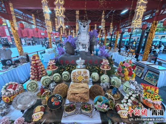 图为精品美食展出现场。李隽 摄 图为精品美食展出现场。李隽 摄