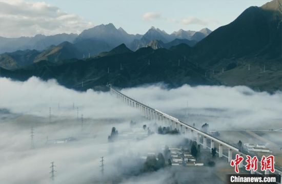 图为青海省交通基础设施网络。(资料图)青海省交通运输厅 供图 图为青海省交通基础设施网络。(资料图)青海省交通运输厅 供图