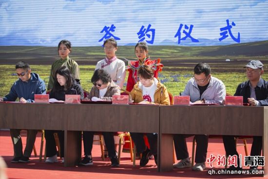 图为活动现场。范宗华 摄 图为活动现场。范宗华 摄