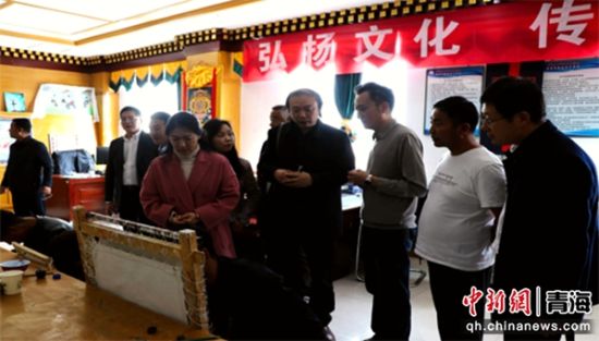 图为江苏14所高职院校专家到海南州职校现场指导人才培养工作。江苏援青前方指挥部 供图 图为江苏14所高职院校专家到海南州职校现场指导人才培养工作。江苏援青前方指挥部 供图
