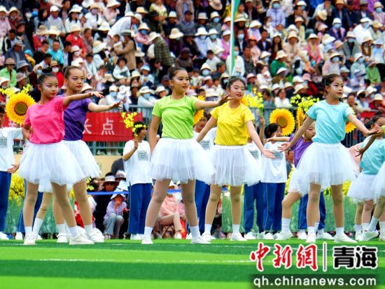 图为活动现场。李隽 摄 图为活动现场。李隽 摄