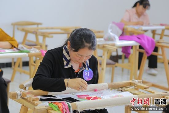 图为比赛现场。海南州人力资源和社会保障局供图 图为比赛现场。海南州人力资源和社会保障局供图
