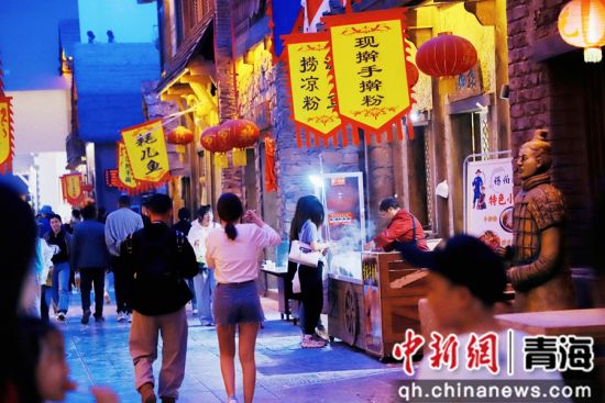 图为童梦星空光影节现场。张淑兰摄 图为童梦星空光影节现场。张淑兰摄