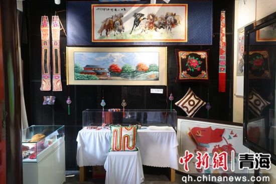 图为展出现场。才卓摄 图为展出现场。才卓摄