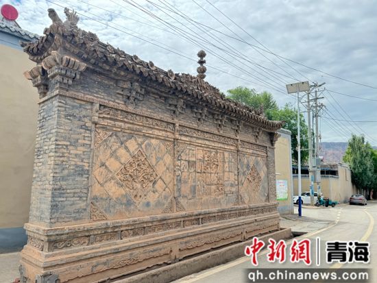 图为清真寺照壁。潘雨洁 摄 图为清真寺照壁。潘雨洁 摄