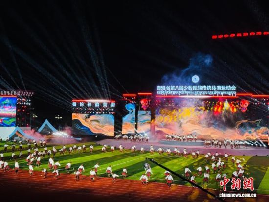 图为开幕式文艺展演现场。孙睿 摄