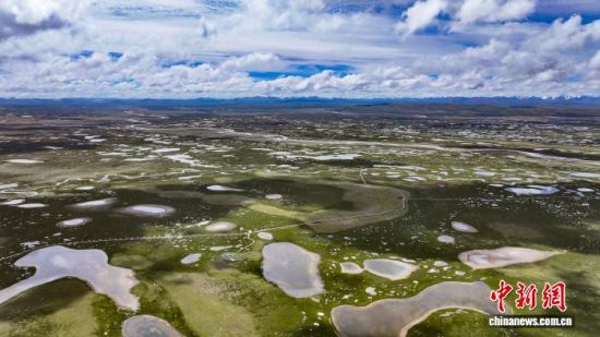 图为查旦湿地。马铭言摄