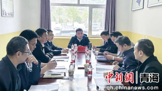 图为调研现场。李庆摄 图为调研现场。李庆摄