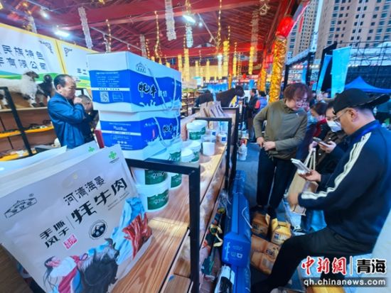 图为活动现场。李隽 摄 图为活动现场。李隽 摄