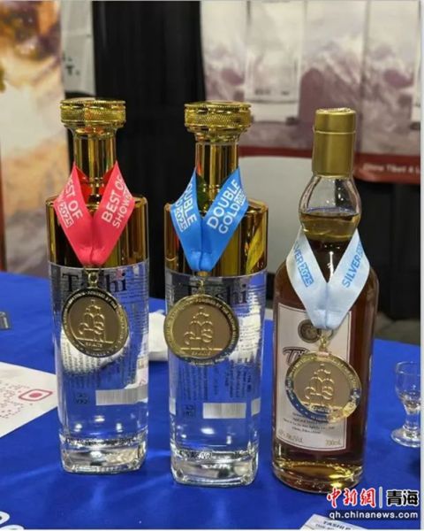 2025年在wswa中 tashi斩获最佳酒品奖和双金奖