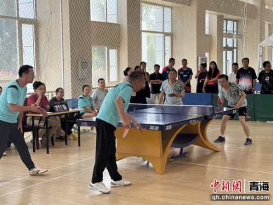 图为乒乓球比赛现场。马德贵 摄