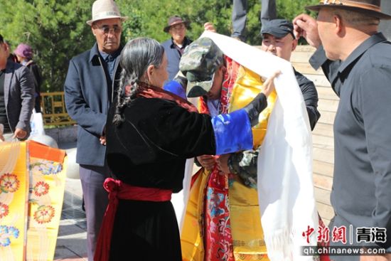 图为入伍新兵欢送大会现场。秦启宁摄 图为入伍新兵欢送大会现场。秦启宁摄