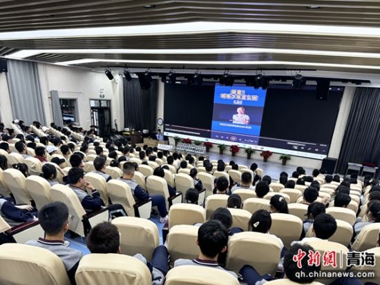 图为禁毒宣传活动现场。祁绣娟 摄 图为禁毒宣传活动现场。祁绣娟 摄