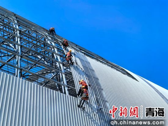 图为项目建设现场。李隽 摄 图为项目建设现场。李隽 摄