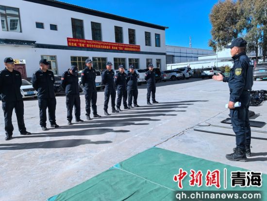 图为警务实战技能培训。兴海县委宣传部供图 图为警务实战技能培训。兴海县委宣传部供图