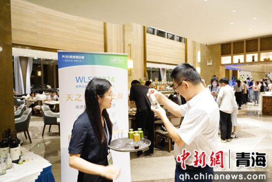 图为参展现场。天佑德青稞酒公司 供图 图为参展现场。天佑德青稞酒公司 供图