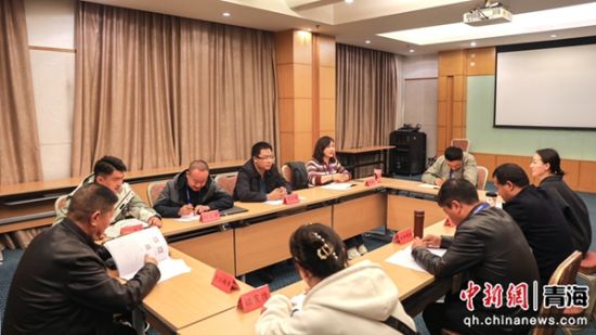 图为开展研讨会。胡桂莲 摄 图为开展研讨会。胡桂莲 摄