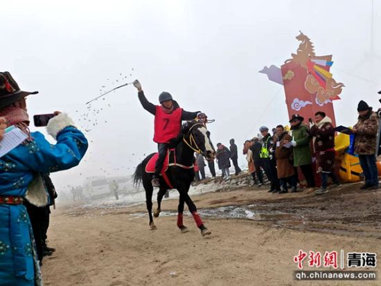 图为比赛现场。李隽 摄 图为比赛现场。李隽 摄