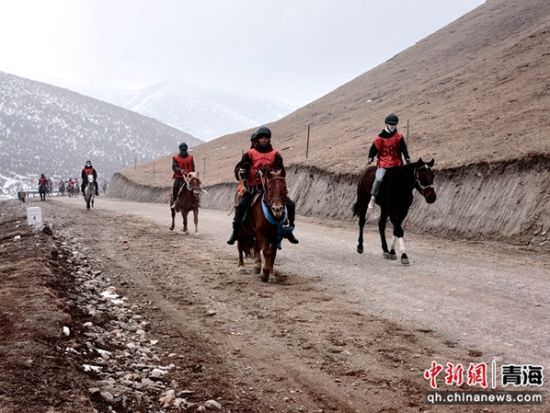 图为比赛现场。李隽 摄 图为比赛现场。李隽 摄